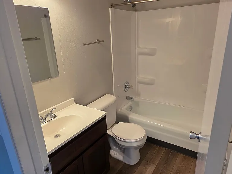 7855 W Oklahoma Ave — Photo 6