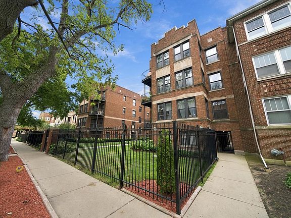 4th image of 1627 W Fargo Ave APT 1S