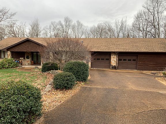 2nd image of 114 Morris Ln