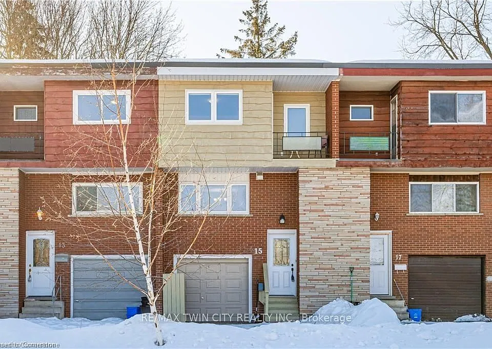 15 Greenbrook Dr