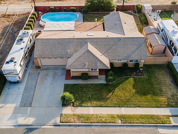 2nd image of 2922 Alice Dr
