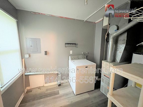 5th image of 5657 N 58th St