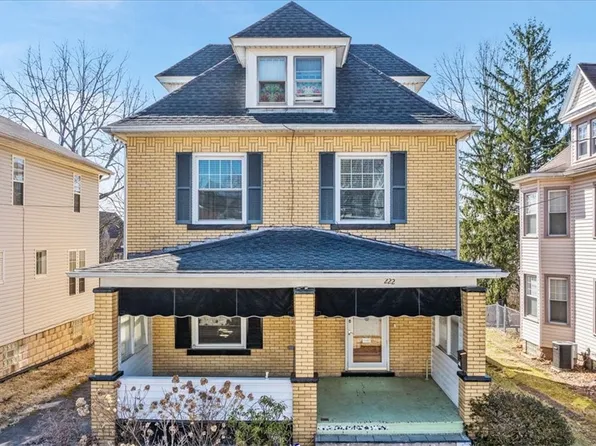 222 E Hillcrest Ave, New Castle, PA 16105