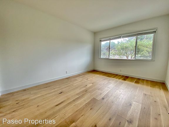 5th image of 71 Roque Moraes Dr #1