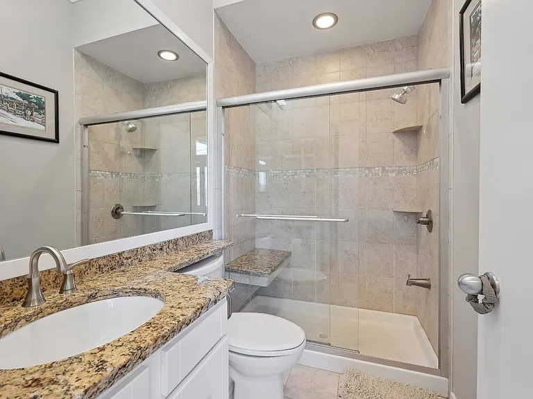 400 Noyack Rd #A3 — Photo 17