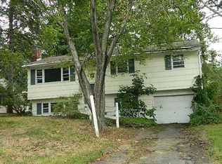 36 Eaton Dr, Wallingford, CT 06492