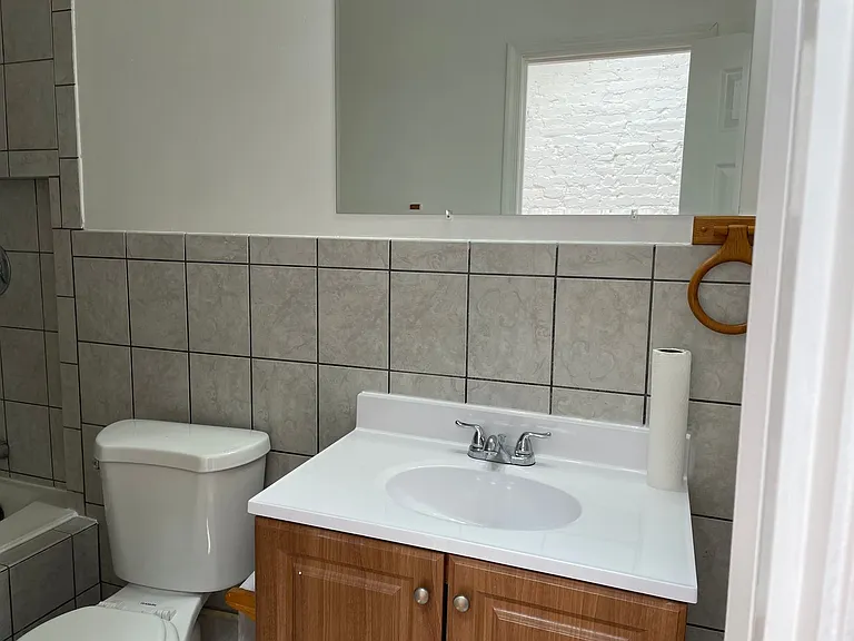 864 Carroll St — Photo 18