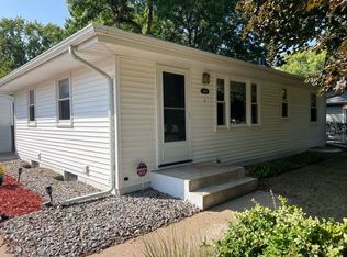 8476 Goodview Ave S, Cottage Grove, MN 55016