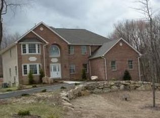 3 Lourdes Ct, Andover, NJ 07821