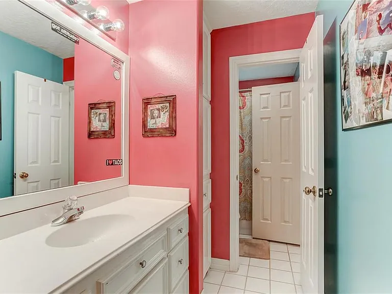 1706 Country Squire Dr — Photo 27