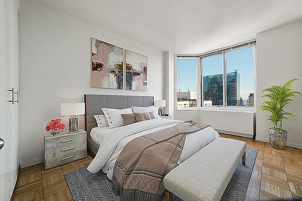 1st image of 240 E 39th St APT 32E
