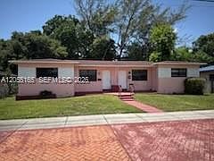 1st image of 970 NE 133rd St #972