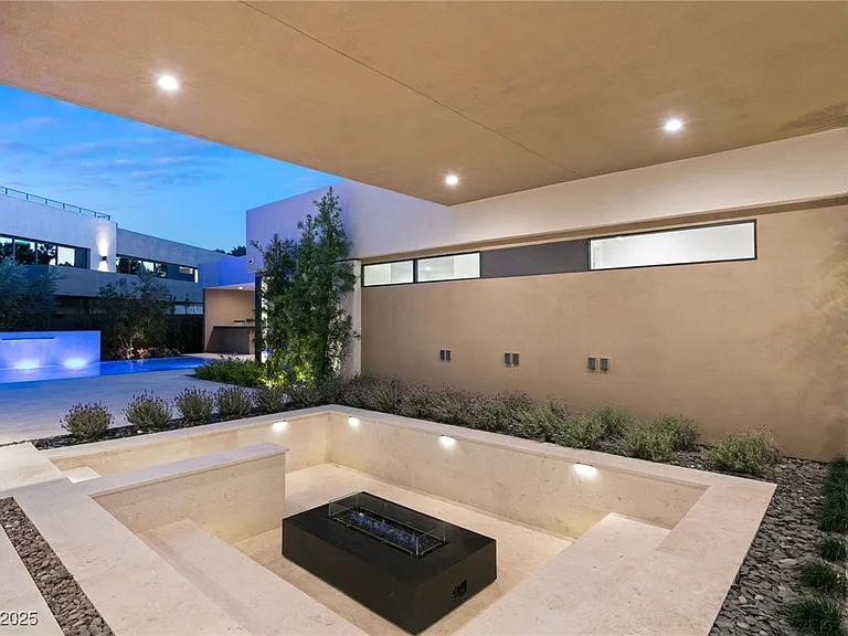 7385 Heron Canyon Ct — Photo 52