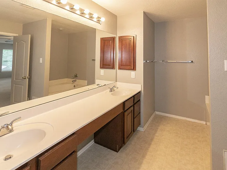 11308 Blairview Ln — Photo 18