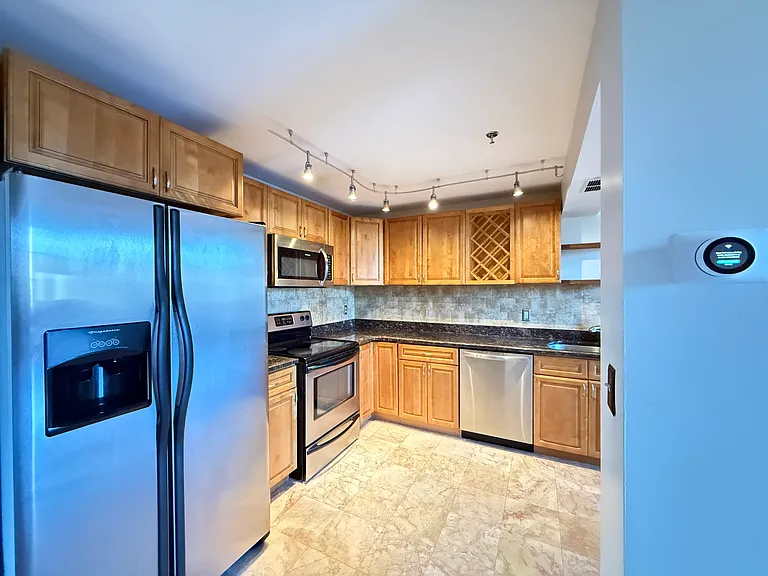 494 Woonasquatucket Ave #410 — Photo 26