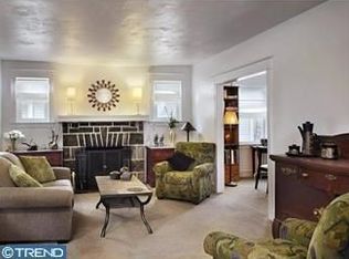 25 Shelbourne Rd, Havertown, PA 19083