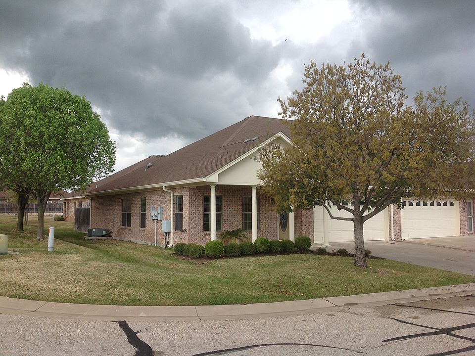 1st image of 9134 Darby Ln