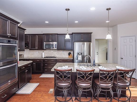 2nd image of 7727 Leyland Cypress Ln