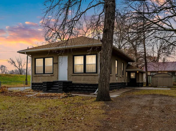 1162 Kern St, Waterloo, IA 50703