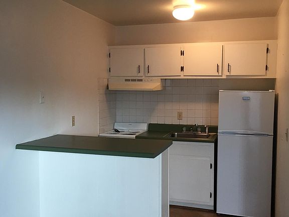 3rd image of 807 Whitney Ave NW APT B205
