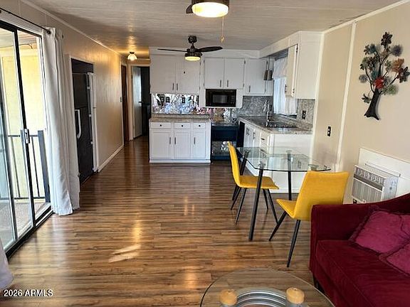 4th image of 146 N Merrill Rd #73