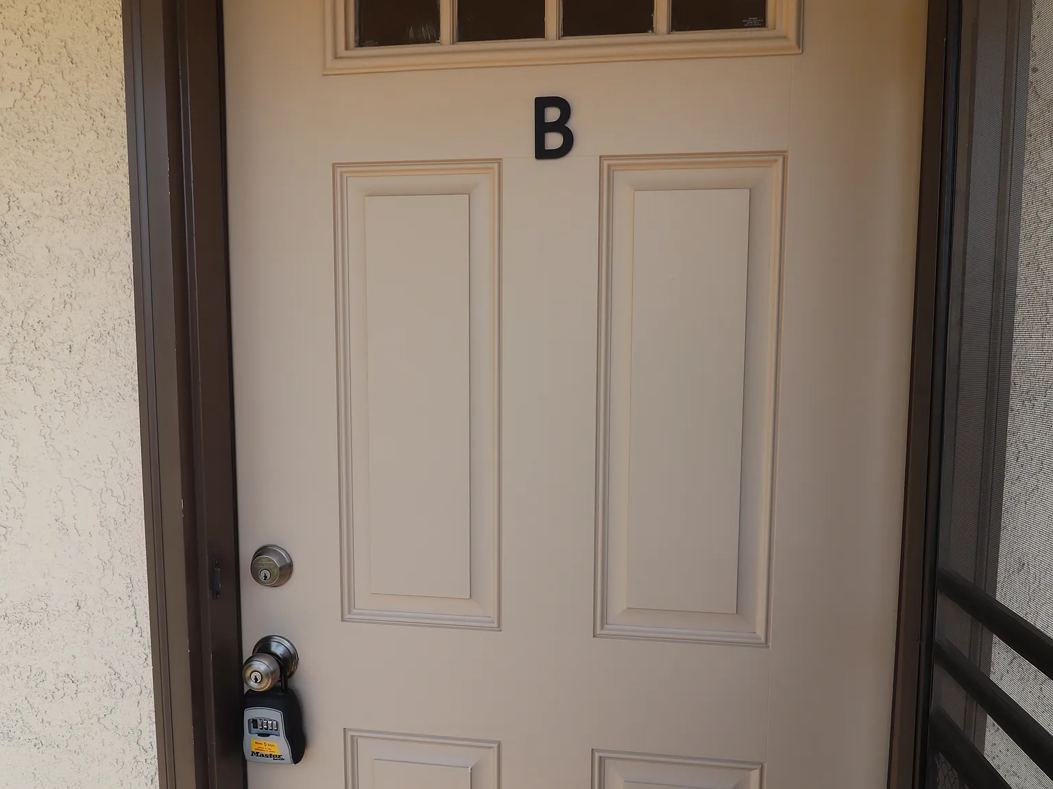 2 bed, 780 sqft, $2,300 — Photo 2