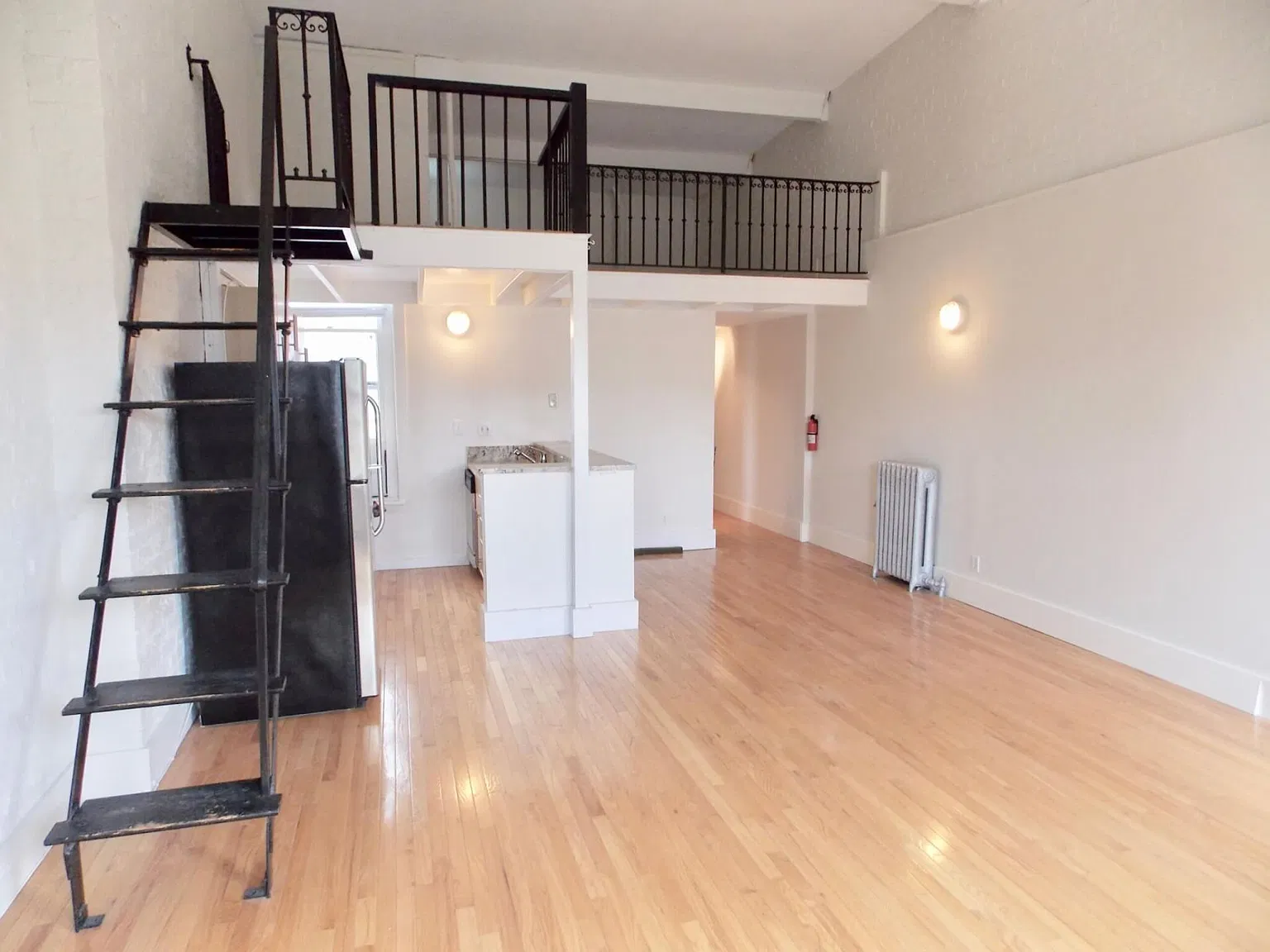 1 bed, $2,635 — Photo 3