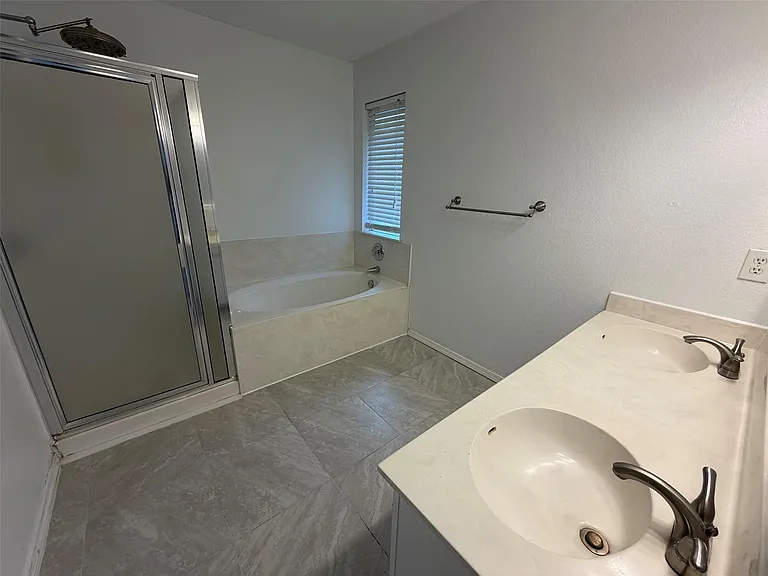 13405 Tossa Ln — Photo 15