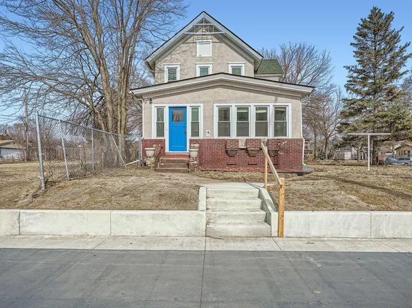 723 Lowry Ave NE, Minneapolis, MN 55418