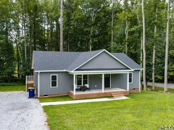 502 Poplar Ln, South Hill, VA 23970
