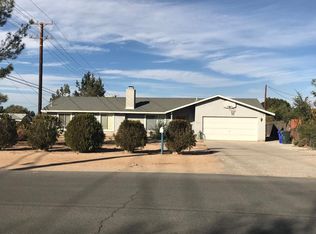 20938 Opata Rd, Apple Valley, CA 92308