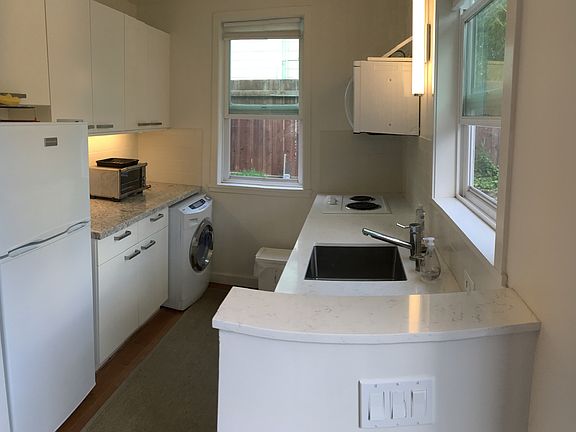 5th image of 1831 Woolsey St #A