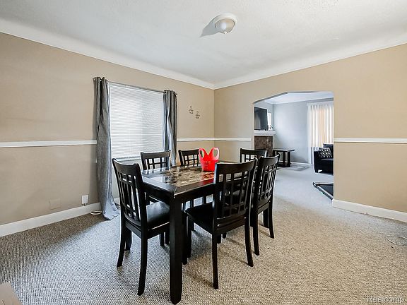 4th image of 4826 Yorkshire Rd