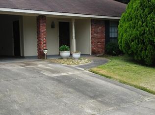 1323 Briarridge Dr, Baton Rouge, LA 70810