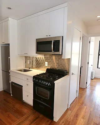 Rented by Vertical Real Estate LLC | media 1