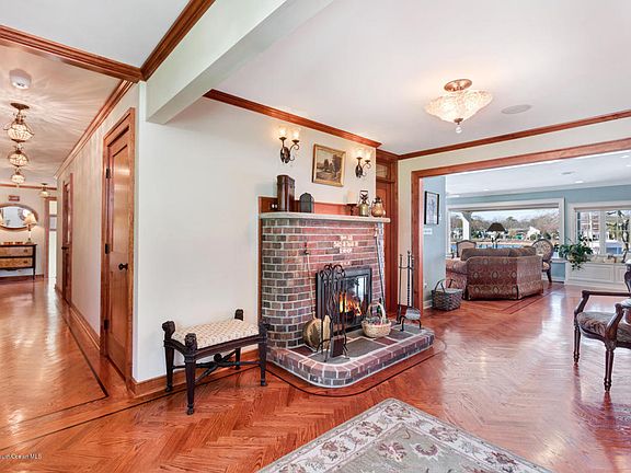2nd image of 576 Parker Ave