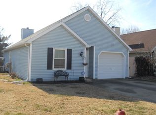 10097 Bourbon St, Newburgh, IN 47630