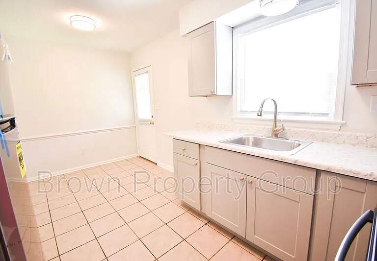 2123 Grand Prix Dr #H — Photo 5