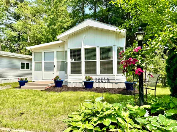 430 Post Road #74, Wells, ME 04090