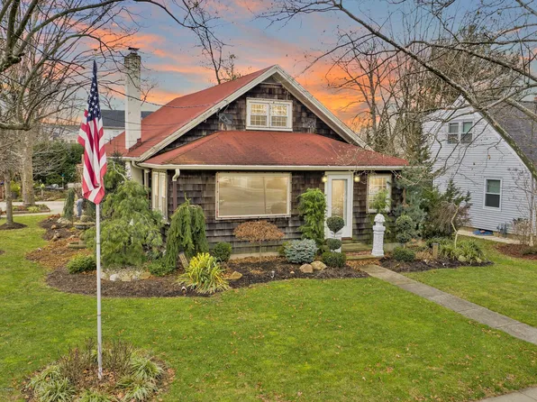 360 Broad St, Keyport, NJ 07735