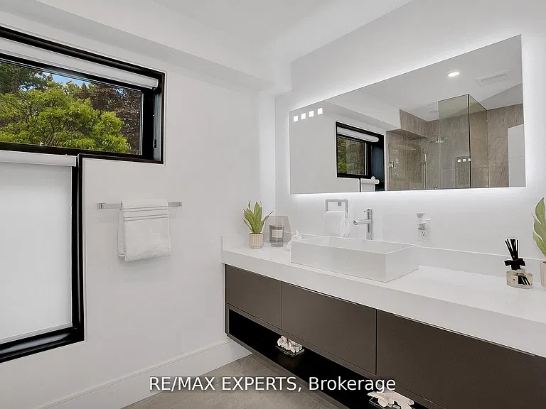 7 Woodvalley Dr — Photo 29