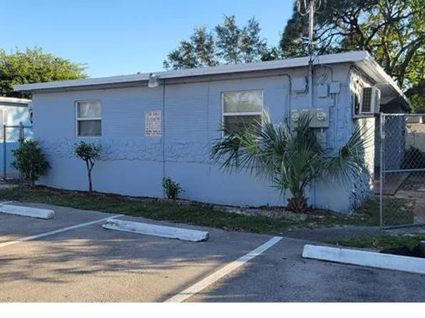 1808 NW 9th St #2, Fort Lauderdale, FL 33311