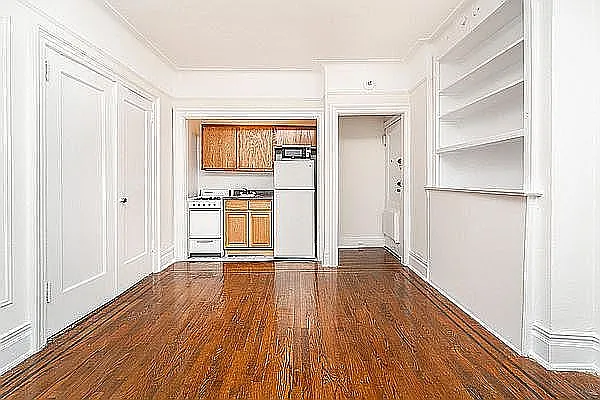 Rented by Modern Spaces | media 3