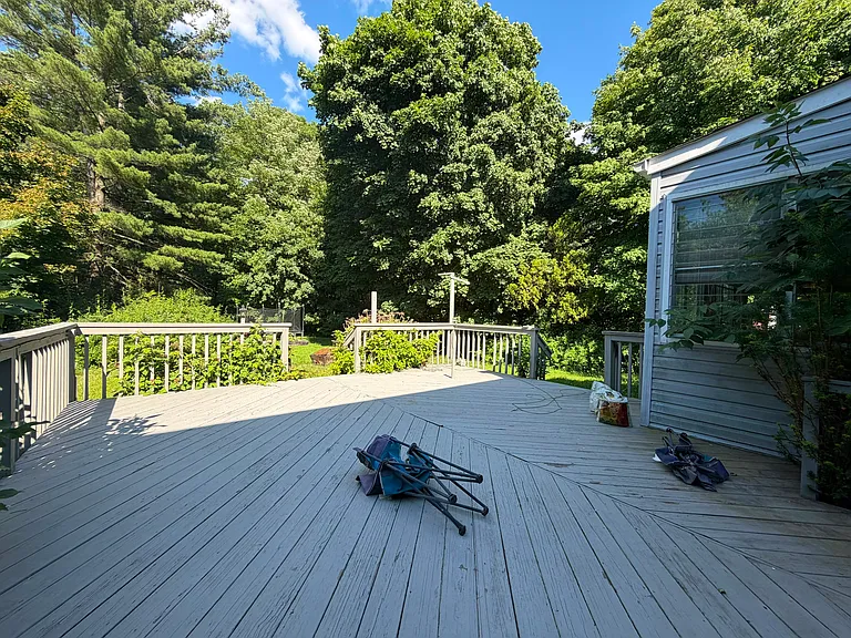 122 Camp Hill Rd — Photo 9