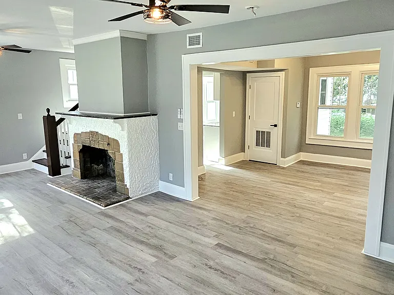 6 Hamilton Heath Dr — Photo 3