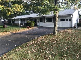 129 Dagmar Dr, Brockton, MA 02302