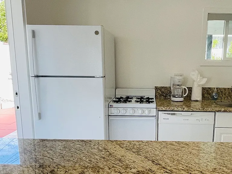 563 S Camino Real — Photo 19