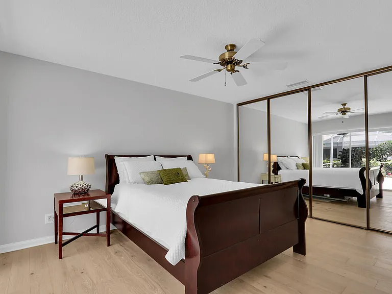 7904 Chapman Oak Ct — Photo 17