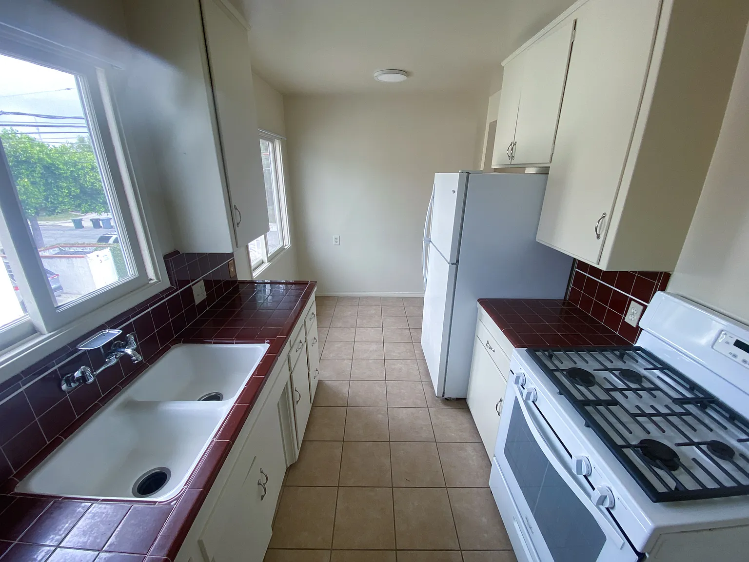 1 bed, 800 sqft, $2,150 — Photo 2