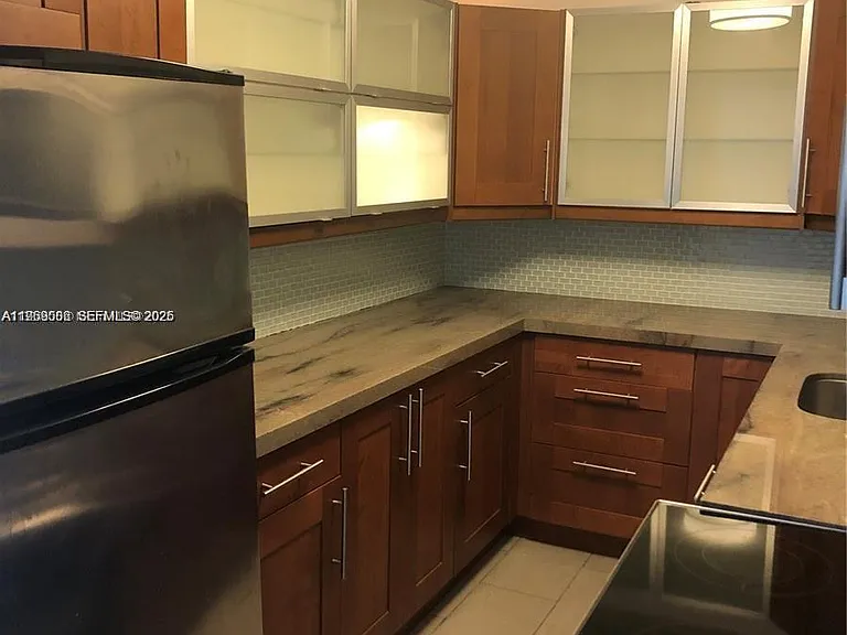 6969 Collins Ave #403 — Photo 10